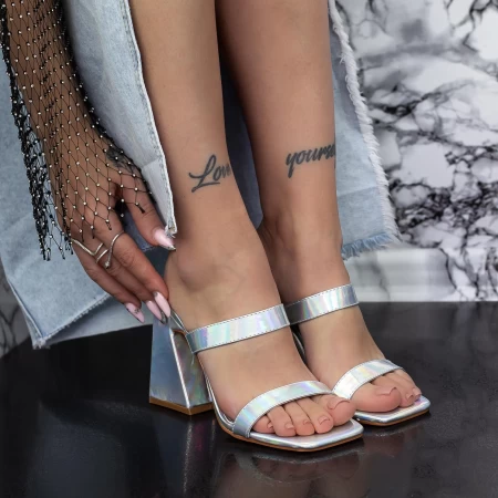 Damenflip flops mit einem dicken Absatz 2Kv76 Silber Mei