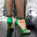 Sandalen mit einer dünnen Ferse 2BD21 Green | Mei