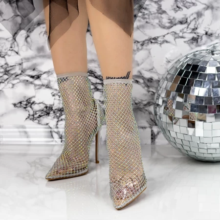 Kurze Stiefel mit einem dünnen Absatz B17134-3 Silber Mei