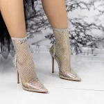 Kurze Stiefel mit einem dünnen Absatz B17134-3 Silber Mei