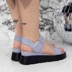 Sandalen auf der 2 km7 Plattform blau Mei