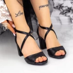 Sandalen mit dicken Absätzen 2RG25 Schwarz | Mei