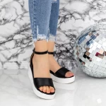 Sandalen auf der 2pt3 schwarzen Plattform Mei
