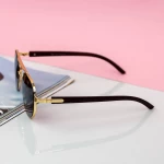 Sonnenbrille für Frauen 20306 Zloty-Black | Mode