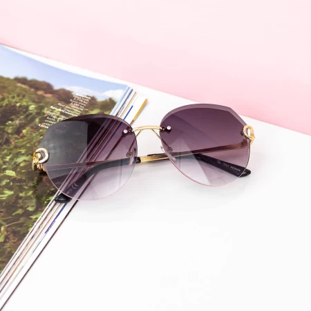 Sonnenbrille für Frauen 9060 schwarz | Mode