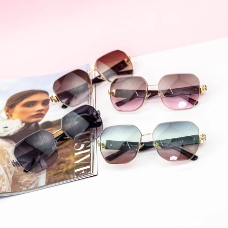 Sonnenbrille für Frauen 2020-305 Brown | Mode