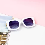 Sonnenbrille für Frauen 2020-215 Weiß | Mode