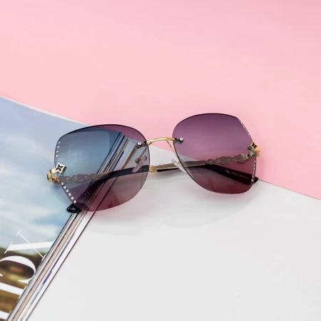 Sonnenbrille für Frauen 9037 Grün | Mode
