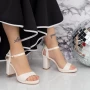 Sandalen auf einer dicken Ferse und 2xkk112 Beige Mei
