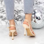 Sandalen mit einem dünnen Absatz 23181-4 Beige Mei