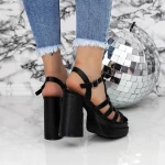 Sandalen mit einer dicken Ferse und FLD-1-Plattform schwarz | Mei