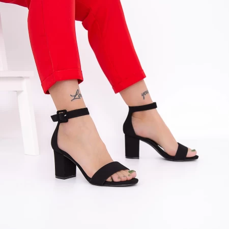 Sandalen mit dicker Ferse xkk230 schwarz | Mei