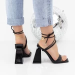 Sandalen mit einer dicken Ferse 2Kv73 Black | Mei