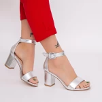Sandalen mit einem dicken Ferse xkk230 Silber Mei