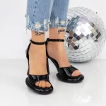 Sandalen mit einer dünnen Ferse und einer 2Kv72 -Plattform schwarz | Mei