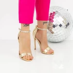Sandalen mit einem dünnen Absatz 2KV90 Zloty | Mei