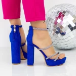 Sandalen mit einer dicken Ferse und 2xkk77 -Plattform blau Mei
