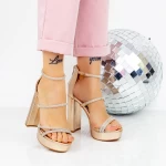Sandalen mit einer dicken Ferse und 2xkk77 Champagnerplattform Mei