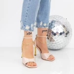 Sandalen mit einem dünnen Absatz 2KV81 Beige Mei