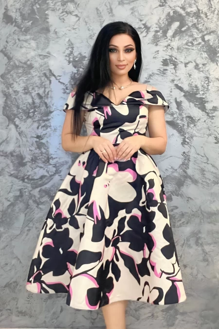Frauenkleid 76496 Black-Beży Ryori