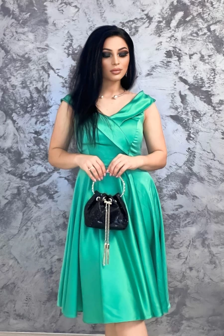 Frauenkleid 005 grün Ryori