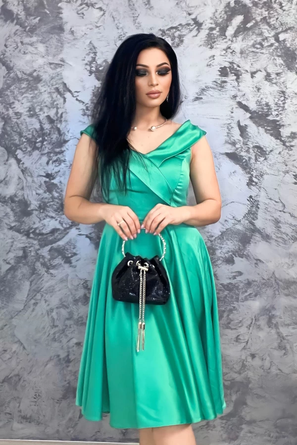 Frauenkleid 005 grün Ryori
