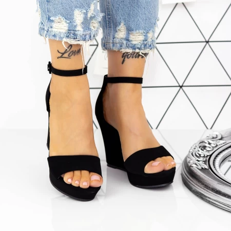Sandalen auf der 2HXS23 -Plattform schwarz | Mei