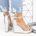 Sandalen auf der 2HXS25 -Plattform Silber Mei