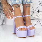 Sandalen mit einer dicken Ferse und 2xkk75 Plattform lila | Mei