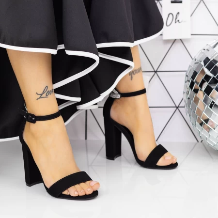 Sandalen mit dicken Absätzen 2xkk91 schwarz | Mei