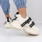 Sportschuhe auf der weißen D10 -Plattform Mei