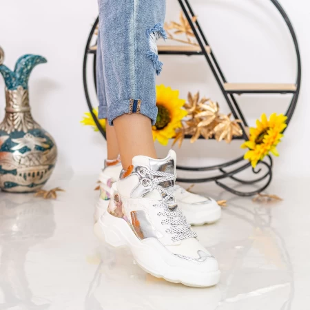 Sportschuhe auf der weißen Plattform SZ251 Mei