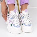 Sportschuhe auf der 2311 Blue -Plattform Mei