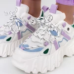 Sportschuhe auf der 2311 Blue -Plattform Mei