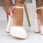 Dicke Fersenschuhe und 3KV2 Beige Mei