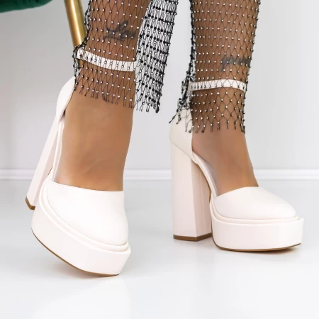 Dicke Fersenschuhe und 3KV2 Beige Mei