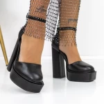 Dicke Fersenschuhe und 3KV2 -Plattform schwarz | Mei