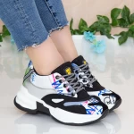Sportschuhe auf der weißen Plattform SZ230 Mei