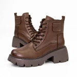Stiefel auf der 8099 braunen Plattform Gebildet