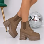 Stiefel auf der 3SJN8 -Plattform Brown Mei