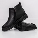 M7670 Black Stiefel Gebildet