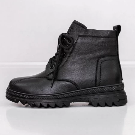 Stiefel 6881 Schwarz | Gebildet