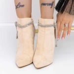 Kurze Stiefel mit einem dünnen Absatz 3sex32 Beige Mei