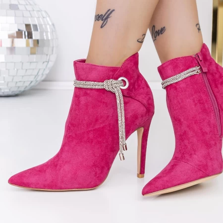 Kurze Stiefel mit einem dünnen Absatz 3SEX32 Pink | Mei