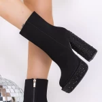 Kurze Frauenstiefel mit einer dicken Ferse und einer 3KV11 -Plattform schwarz | Mei