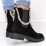 3LE27 Schwarze Stiefel Mei
