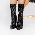 Kurze Stiefel mit einer dünnen Absatz 3J6 Black | Mei