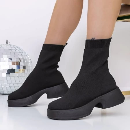 3B12 Schwarze Stiefel Mei