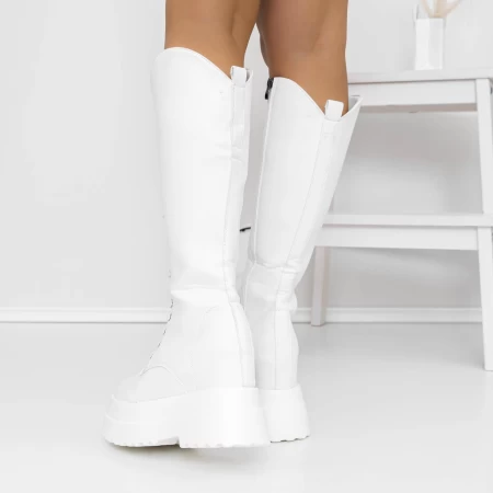 Stiefel auf der 3WL25 -weißen Plattform Mei