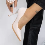 3DC27 Beige Stifte Mei
